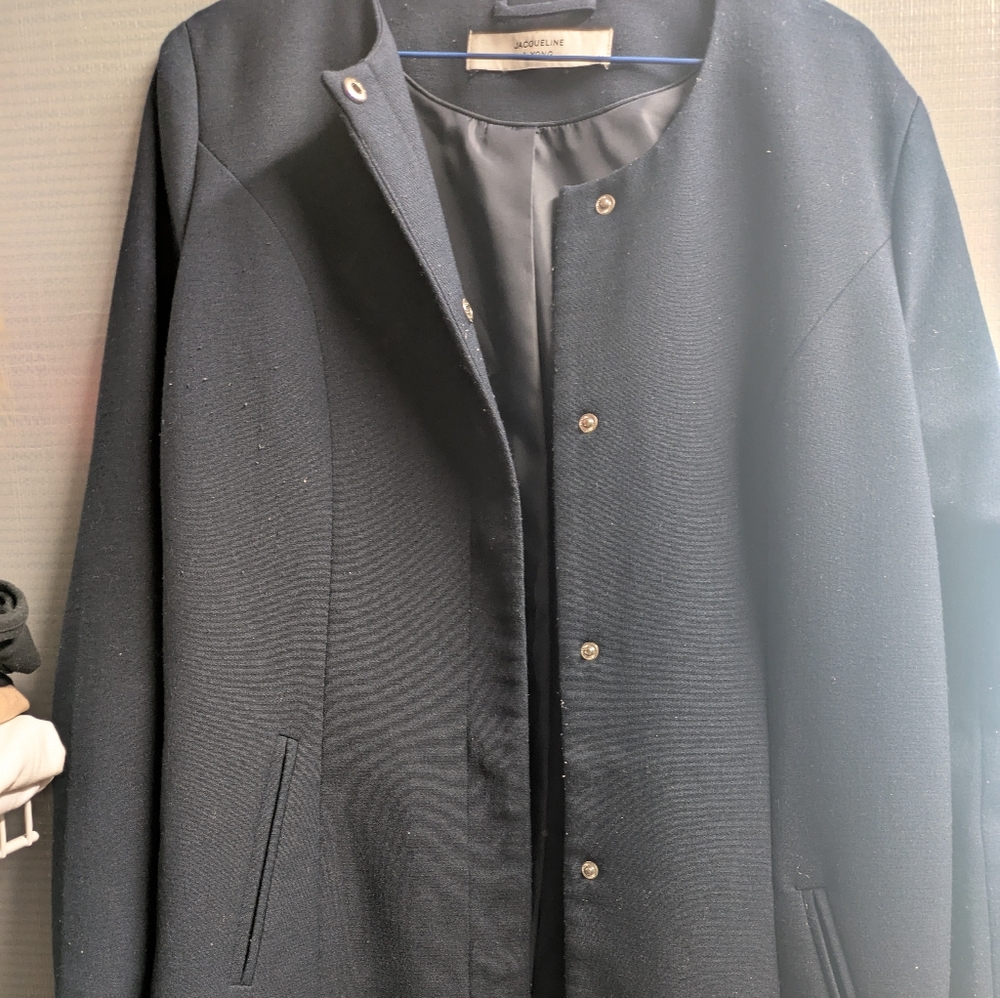 Versatile Navy Bleu Blazer Like Jacket